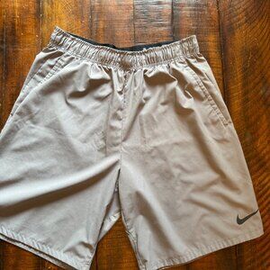 Nike Gray Men's Shorts Size L